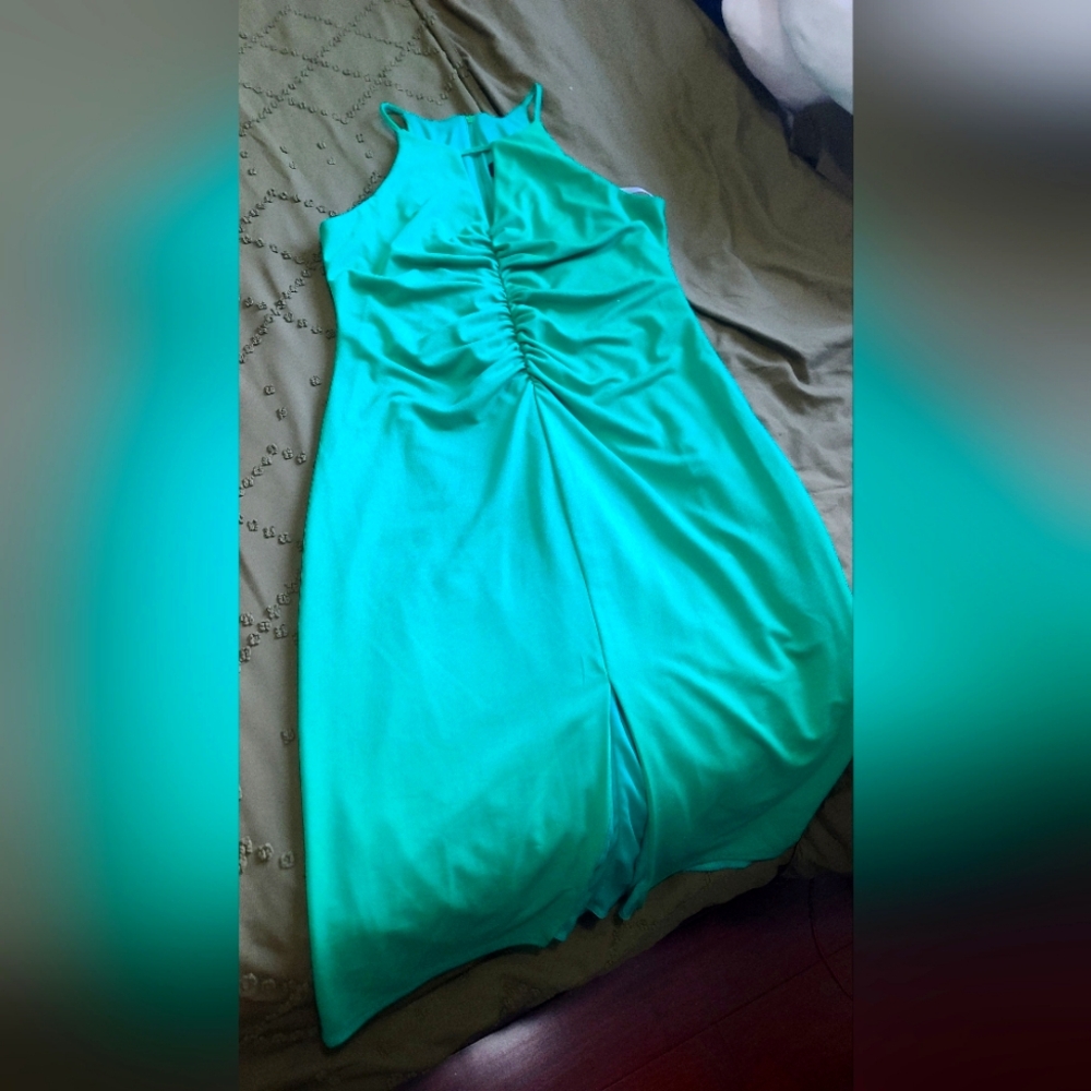 Green midi dress